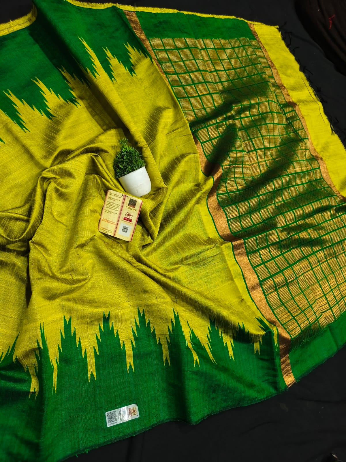 Handloom Raw Silk Saree - Black